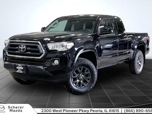 Used 2020 Toyota Tacoma SR5 AWD/4WD image 1