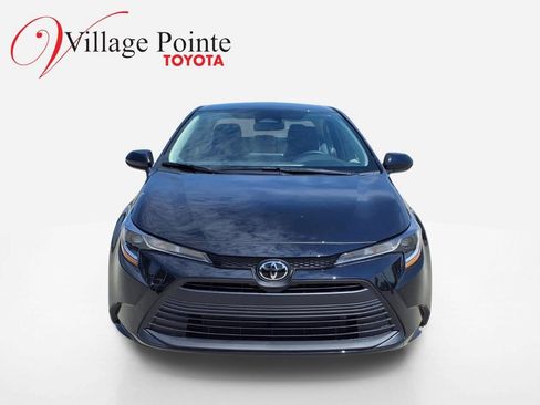 Used 2026 Toyota Corolla LE FWD image 8