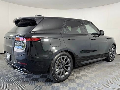 New 2026 Land Rover Range Rover Sport Dynamic SE AWD/4WD image 8