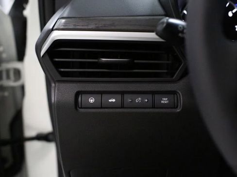 New 2025 Nissan Altima 2.5 SL image 10