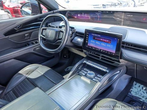 Used 2024 Lincoln Nautilus Reserve w/ Equipment Group 202A AWD/4WD image 33