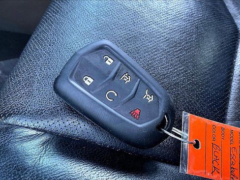 Used 2019 Cadillac Escalade 2WD image 11