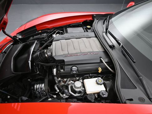 Used 2019 Chevrolet Corvette Stingray Coupe w/ Carbon Flash Badge Package image 10