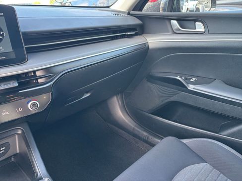 Used 2025 Kia K5 LXS image 34