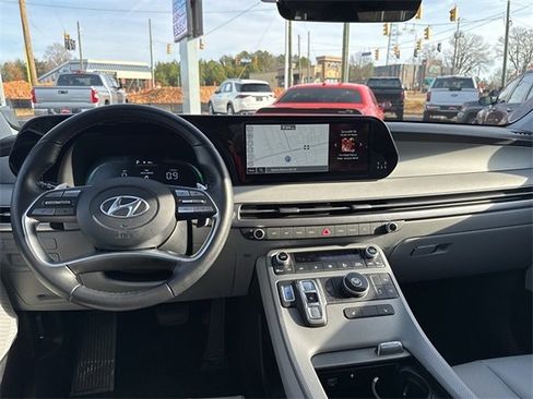 Used 2025 Hyundai Palisade SEL image 11