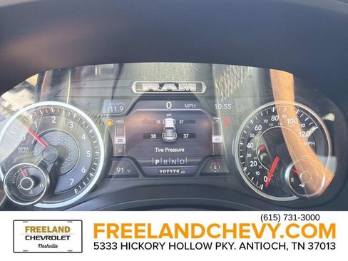Used 2019 RAM 1500 Laramie w/ Sport Appearance Package AWD/4WD image 30