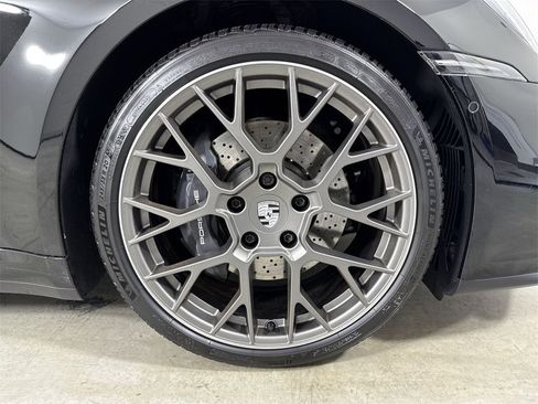 Certified 2025 Porsche 911 Carrera image 15