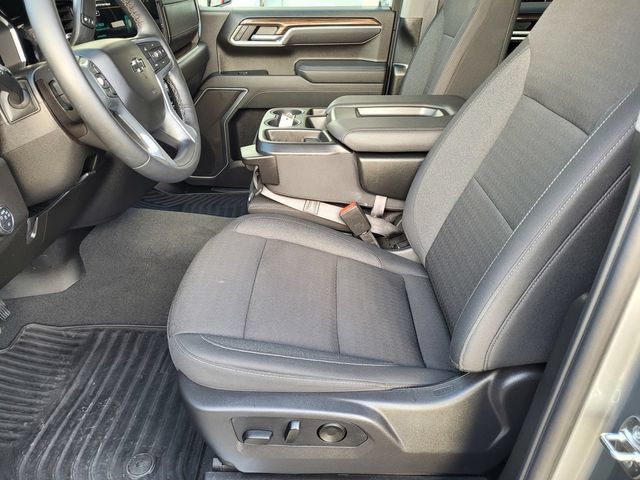 Used 2026 Chevrolet Silverado 1500 RST AWD/4WD image 17