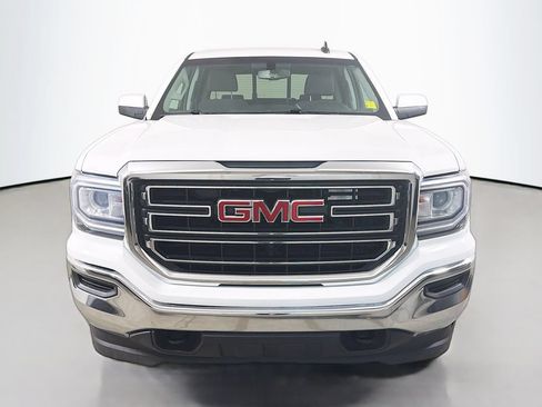 Used 2018 GMC Sierra 1500 SLE w/ Suspension Package, Off-Road AWD/4WD image 2
