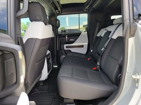 New 2025 GMC Hummer EV 3X image 29