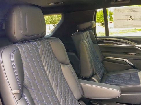 New 2026 Cadillac Escalade IQL Luxury image 17