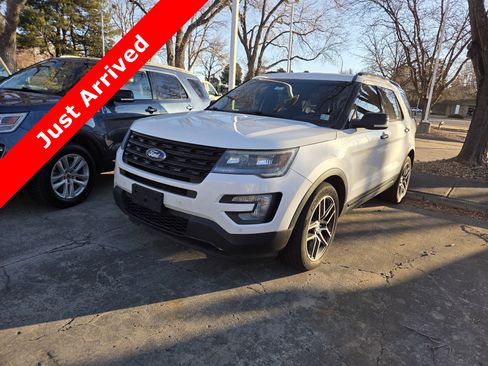 Used 2017 Ford Explorer Sport image 1