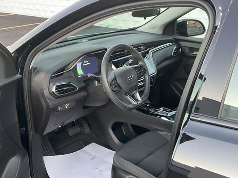 Used 2023 Chevrolet Bolt EUV LT w/ Redline Edition image 7