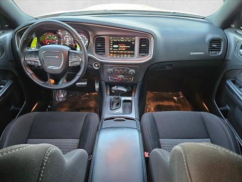 Used 2022 Dodge Charger R/T w/ Blacktop Package image 16