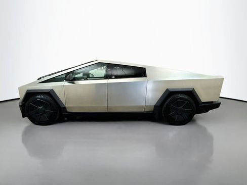 Used 2024 Tesla Cybertruck Cyberbeast AWD/4WD image 4
