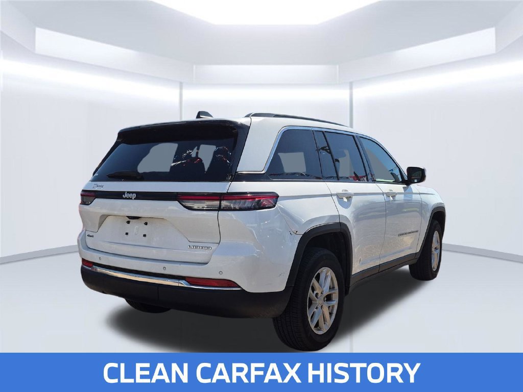 Used 2024 Jeep Grand Cherokee Laredo X w/ Luxury Tech Group I AWD/4WD image 3