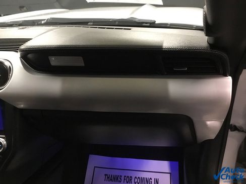 Used 2016 Ford Mustang Premium image 39