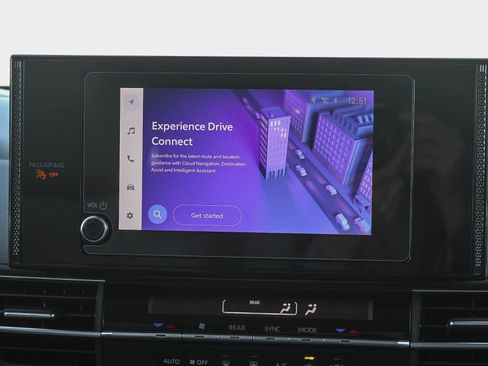 New 2026 Toyota Sienna LE FWD image 16