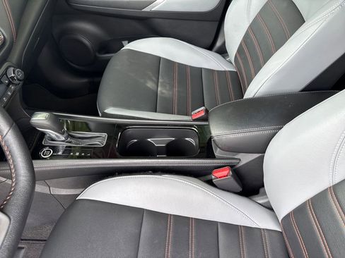 Used 2023 Nissan Kicks SR w/ SR PREMIUM PACKAGE w/ SR Premium Package FWD image 26