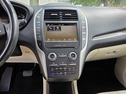 Used 2018 Lincoln MKC Black Label FWD image 20