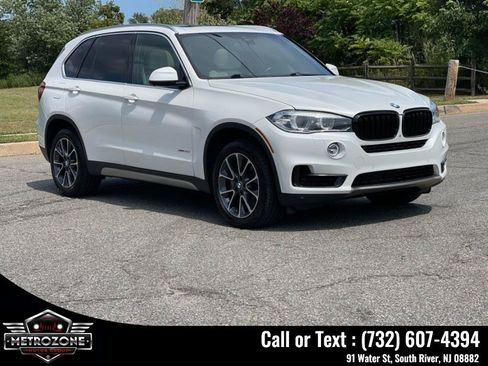 Used 2017 BMW X5 xDrive50i w/ Executive Package AWD/4WD image 11
