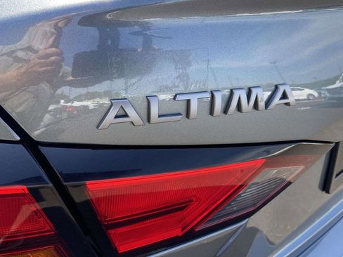 Used 2023 Nissan Altima 2.5 SV image 10
