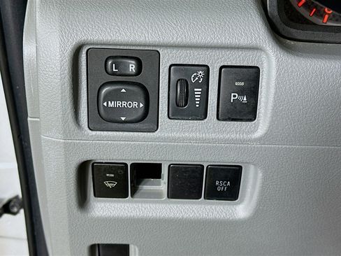 Used 2011 Toyota 4Runner SR5 image 17