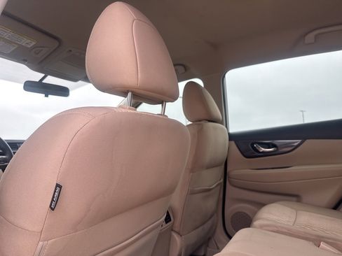 Used 2017 Nissan Rogue S image 27