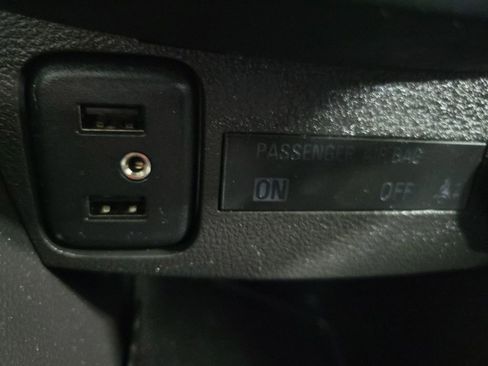 Used 2018 Chevrolet Trax LT w/ LT Convenience Package image 40