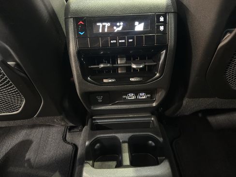 Used 2023 Jeep Grand Cherokee L Altitude AWD/4WD image 14