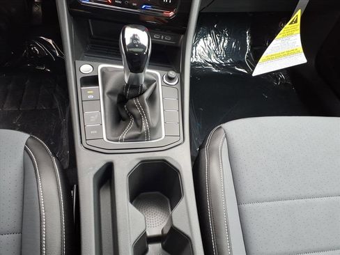 New 2026 Volkswagen Jetta SE image 13