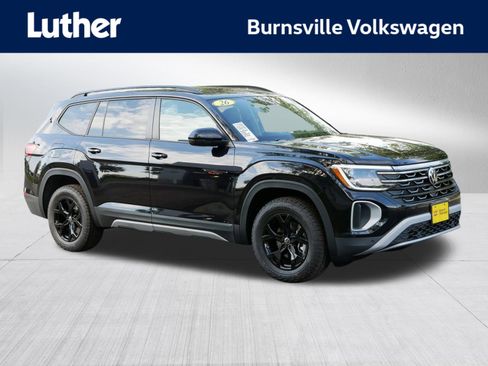 New 2026 Volkswagen Atlas Peak Edition AWD/4WD image 1