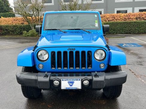 Used 2014 Jeep Wrangler Unlimited Sahara image 2