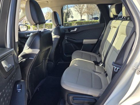 Used 2020 Ford Escape Titanium w/ Titanium Premium Package 2.0 image 11