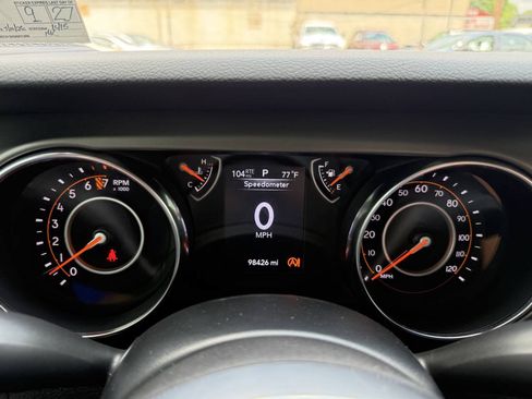 Used 2020 Jeep Gladiator Sport w/ Quick Order Package 24S AWD/4WD image 27