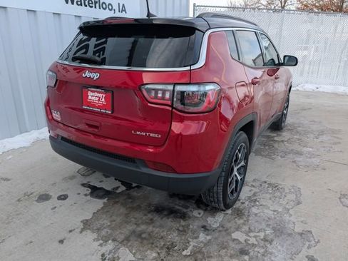 Used 2024 Jeep Compass Limited image 25