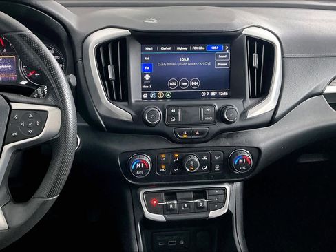Used 2022 GMC Terrain SLE w/ Driver Convenience Package image 6
