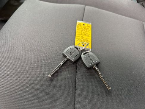 Used 2024 Ford F150 XL image 34