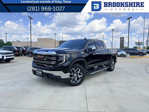 Used 2026 GMC Sierra 1500 SLT RWD image 1