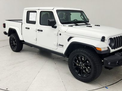 Used 2025 Jeep Gladiator Sport