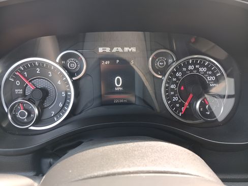 Used 2025 RAM 1500 Big Horn AWD/4WD image 23