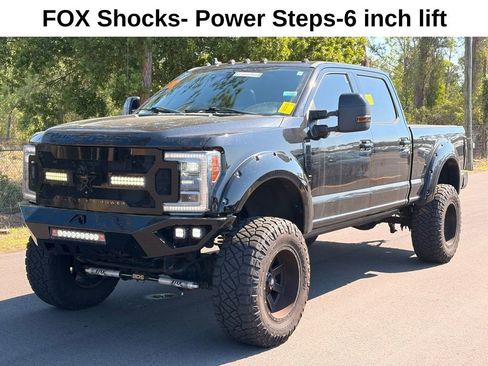 Used 2019 Ford F250 Platinum w/ Platinum Ultimate Package image 2