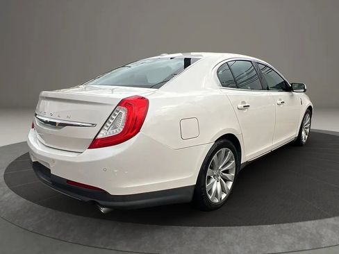 Used 2015 Lincoln MKS Sedan 4D w/ Equipment Group 101A image 5