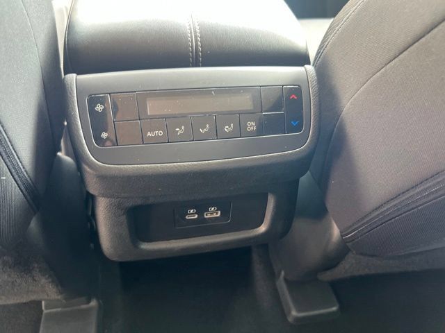 Used 2024 Nissan Pathfinder SV FWD image 26