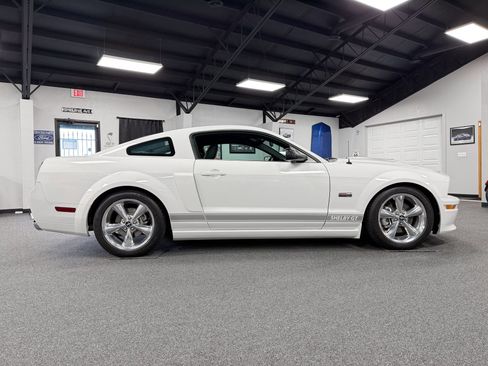 Used 2007 Ford Mustang GT image 4