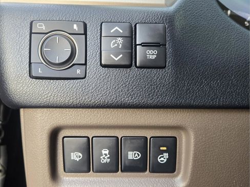 Used 2021 Lexus GX 460 Premium image 26