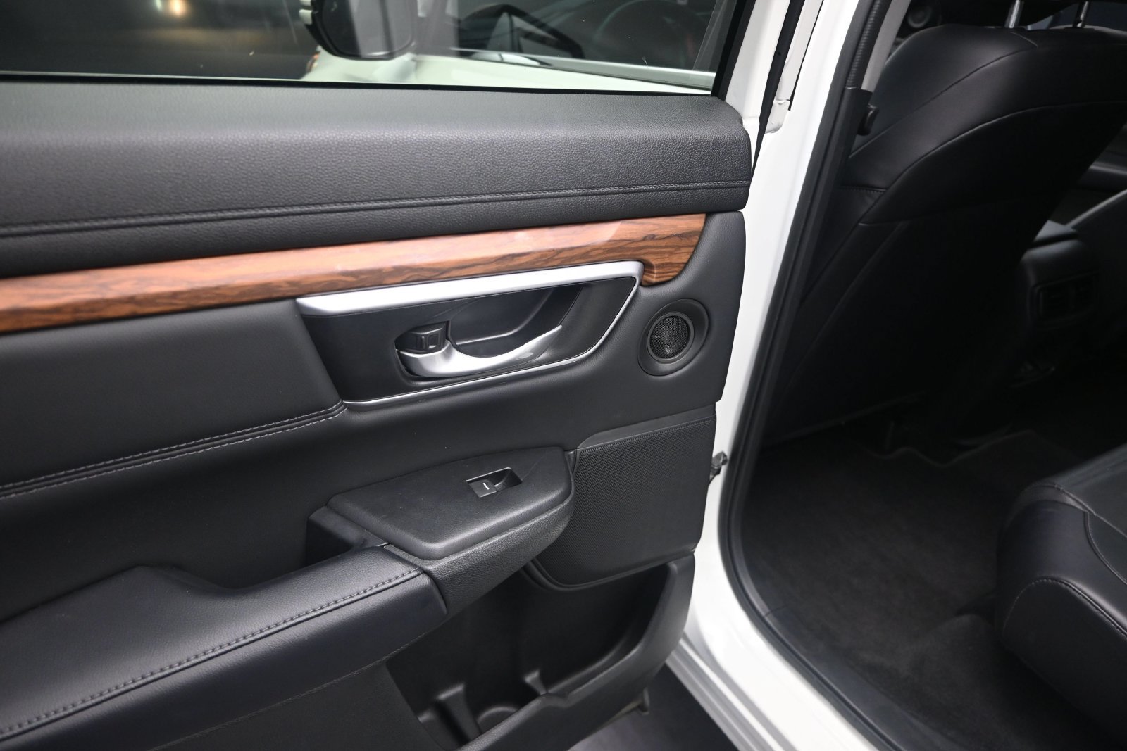 Used 2018 Honda CR-V EX-L image 15