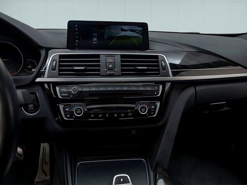 Used 2019 BMW 440i xDrive Coupe w/ M Sport Package image 36