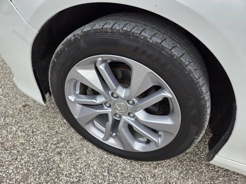 Used 2018 Honda Accord LX image 12