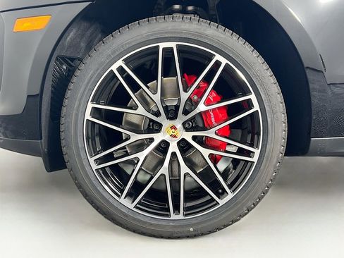 New 2026 Porsche Macan S image 33